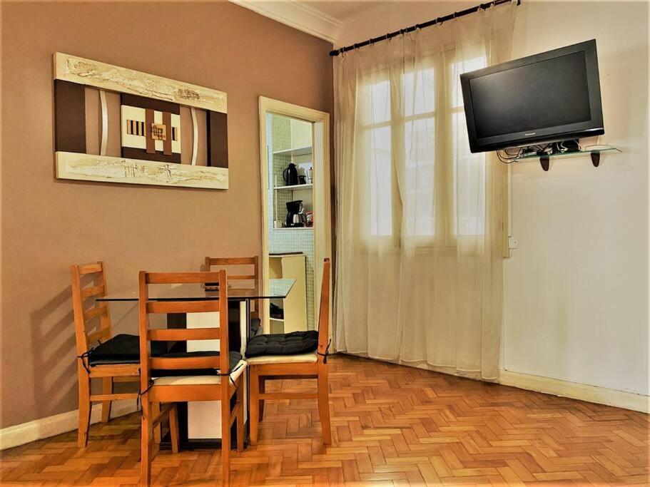 ריו דה ז'ניירו Apartamento Com Dois Quartos Na Orla De Copacabana מראה חיצוני תמונה